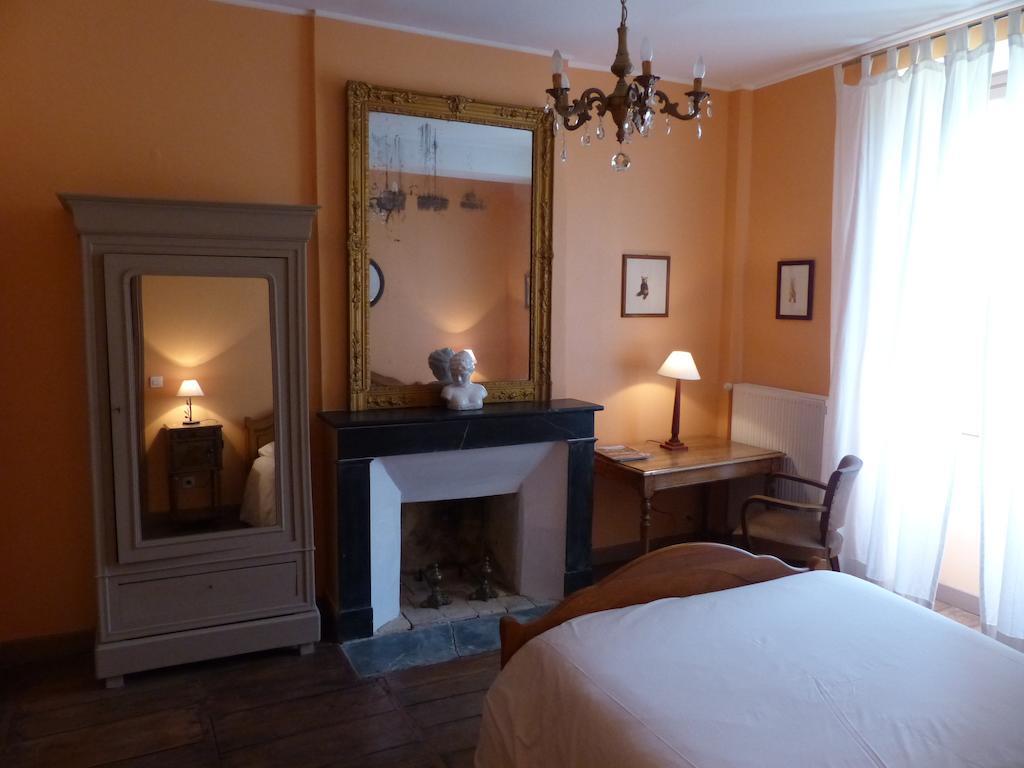 Le Domaine De Panissac Bed & Breakfast Berneuil  ห้อง รูปภาพ
