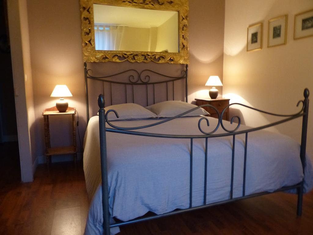 Le Domaine De Panissac Bed & Breakfast Berneuil  ห้อง รูปภาพ