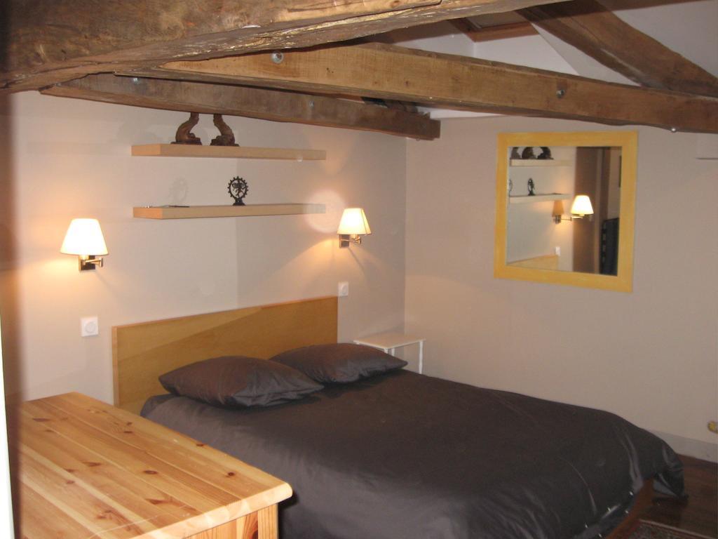 Le Domaine De Panissac Bed & Breakfast Berneuil  ภายนอก รูปภาพ