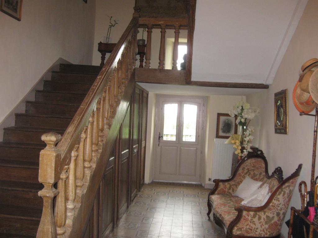 Le Domaine De Panissac Bed & Breakfast Berneuil  ภายนอก รูปภาพ