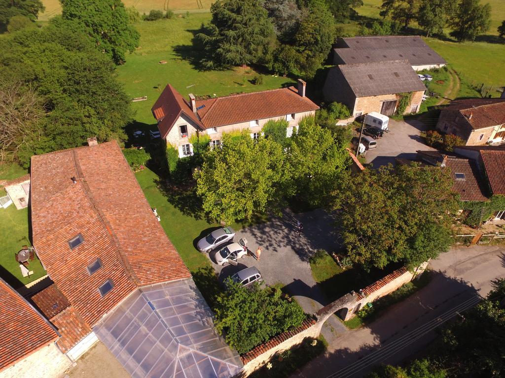 Le Domaine De Panissac Bed & Breakfast Berneuil  ภายนอก รูปภาพ